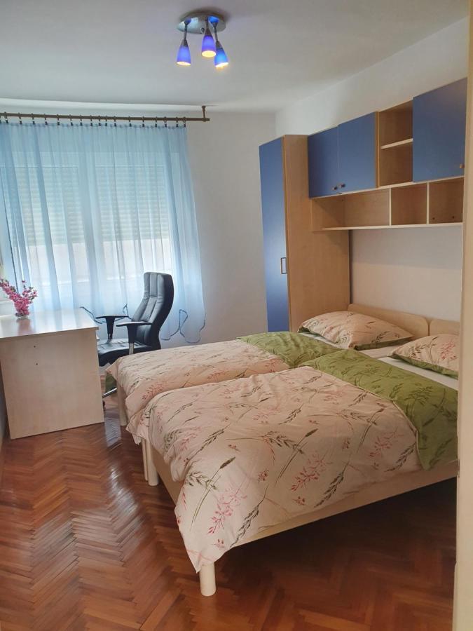 Apartman Noa Knin Bagian luar foto